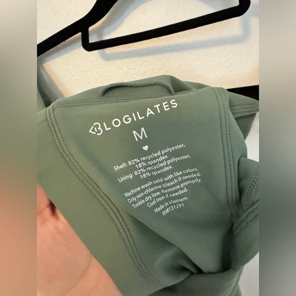 NEW Blogilates Popflex Ruffle Tank Green Size Medium NWOT - Picture 8 of 8